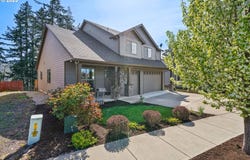 810 SE DARROW RD, Estacada, OR 97023