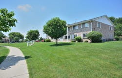 10464 W Whitnall Edge Dr, Franklin, WI 53132