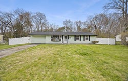 122 Sinclair Rd, Brockton, MA 02302