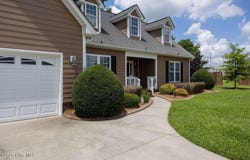 402 Meadowlark Drive, Winterville, NC 28590
