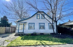 1103 W 9th Street, Medford, OR 97501