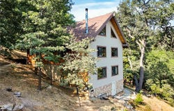 20 Oak Leaf Lane, Running Springs, CA 92382