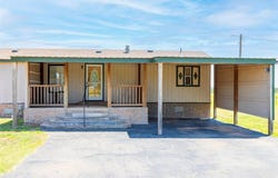 11676 N 1880 Road, Sayre, OK 73662