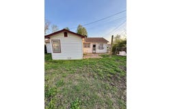 1308 W 4th St, Chanute, KS 66720