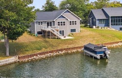 4313 Gold Dust Point, Perrinton, MI 48871