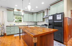 676 NW 9TH St, Warrenton, OR 97146