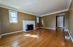 1292 Hampton, Grosse Pointe Woods, MI 48236