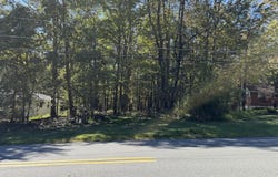 Winona Rd 21, Mount Pocono, PA 18344