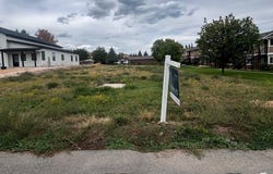 381 W RASPBERRY PATCH Rd, Garden City, UT 84028