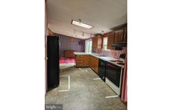 10 SUMMER DRIVE, ELIZABETHTOWN, PA 17022