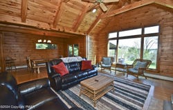 106 Windsor Drive, Lake Ariel, PA 18436
