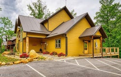 604 Cherokee Orchard Rd, Gatlinburg, TN 37738