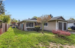 9042 N CHAUTAUQUA PL, Portland, OR 97217