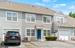 21 COURT LANE, CARLISLE, PA 17013