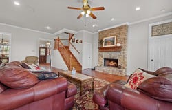 1295 Berry LN, Georgetown, TX 78626