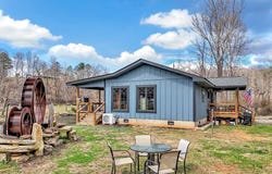 522 N River Road, Sylva, NC 28779