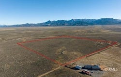 2455 E Cale Rd, Panguitch, UT 84759