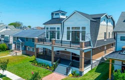 27 Spruce Road, Ocean City, NJ 08226