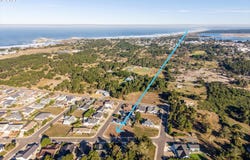 2688 Cascara Ave, Bandon, OR 97411
