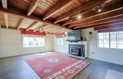 20 Sunset Ter, Hyannis, MA 02601