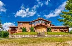 33 Evans Lane, Lake Placid, NY 12946