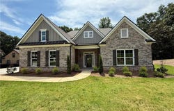 380 Hidden Trail, Pendergrass, GA 30567