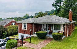 1608 GIBSON CT, STAUNTON, VA 24401