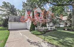 2215 S Belvoir Boulevard, University Heights, OH 44118