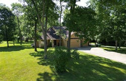 6020 NE 9th Street, Des Moines, IA 50313