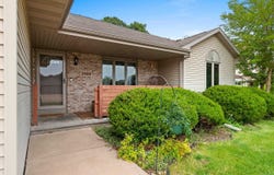 2480 SPRINGMILL Drive, OSHKOSH, WI 54904-7897