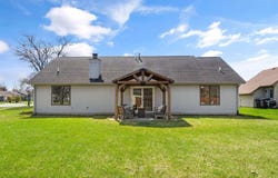 7735 Greymoor Dr, Fort Wayne, IN 46815