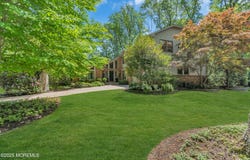 7 Seagull Lane, Lincroft, NJ 07738