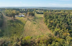 Hickory Street, Mountainburg, AR 72946