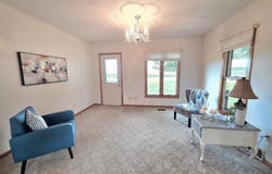 15403 North Street, Mason City, IA 50401