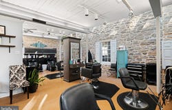 225 W GERMANTOWN PIKE, PLYMOUTH MEETING, PA 19462