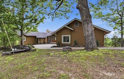 139 D Highway, Kaiser, MO 65047
