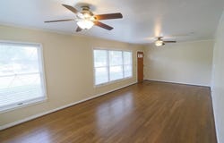 903 S Tyler Street, McGregor, TX 76657