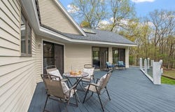17 Stone Pound Ln, Atkinson, NH 03811