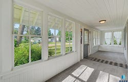 130 W 4th St, Ramona, SD 57054
