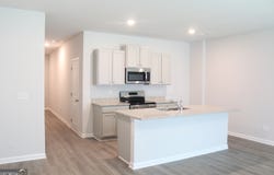 135 RED OAK, Milledgeville, GA 31061