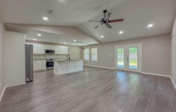 108 Meadow Dr, New Boston, TX 75570