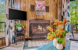 60 CONIFER LANE, HEDGESVILLE, WV 25427