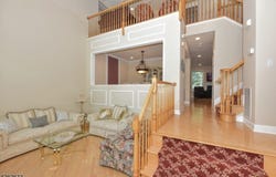 3 Skyview Dr, North Haledon Boro, NJ 07508-3142