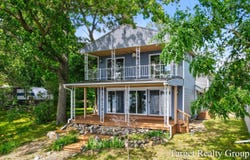 10818 Stoney Point Drive, Delton, MI 49046