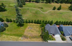 980 HOLLY AVE, Cottage Grove, OR 97424