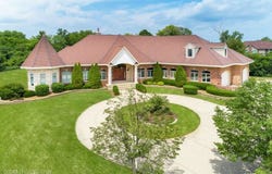 20 Terra Vita Court, South Barrington, IL 60010
