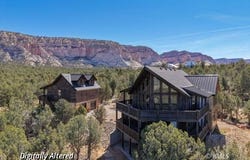 375 W White Cliffs Dr, Orderville, UT 84758