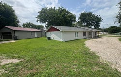 704 8th Street, Oswego, KS 67356