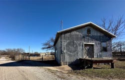 608 E College Street, Coleman, TX 76834