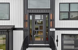 986 Hydeaway Ct, Fenton, MO 63026